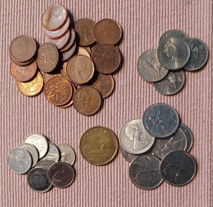 Kanada - 39 monet - 1, 10, 25 c i 1$ łącznie 3,78 CAD