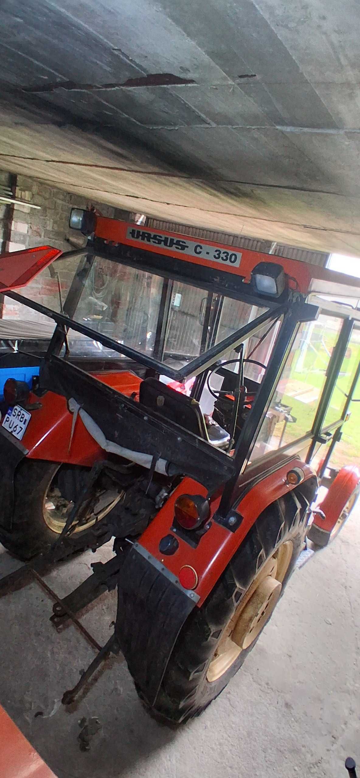 Kabina do traktora c330