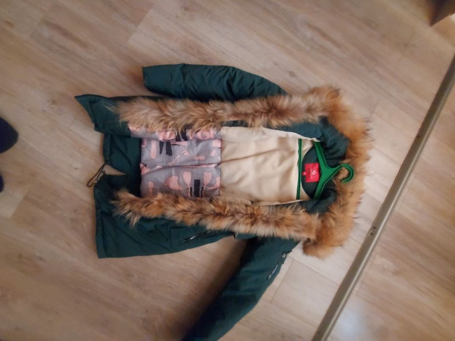 Парка з натуральним хутром підросткова.