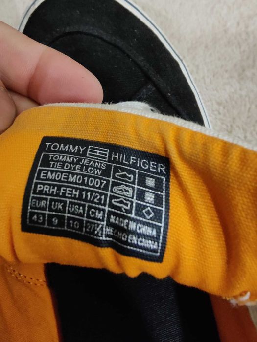 Sapatilhas Tommy Hilfiger tam. 43 em excelente estado