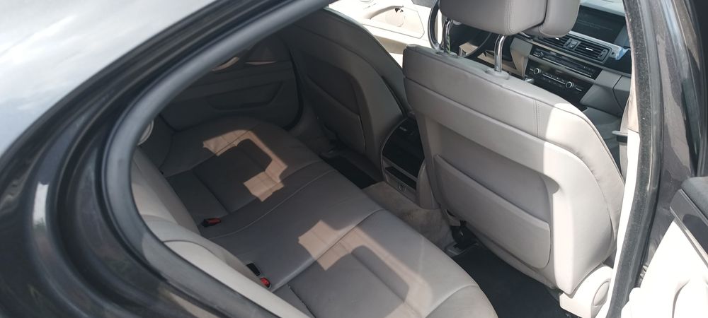 BMW F10 E60 E90 M-pakiet 260k 19' Czarna Podsufitka