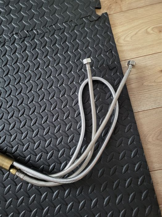 Bateria Lavello 400 z wyciąganą wylewką