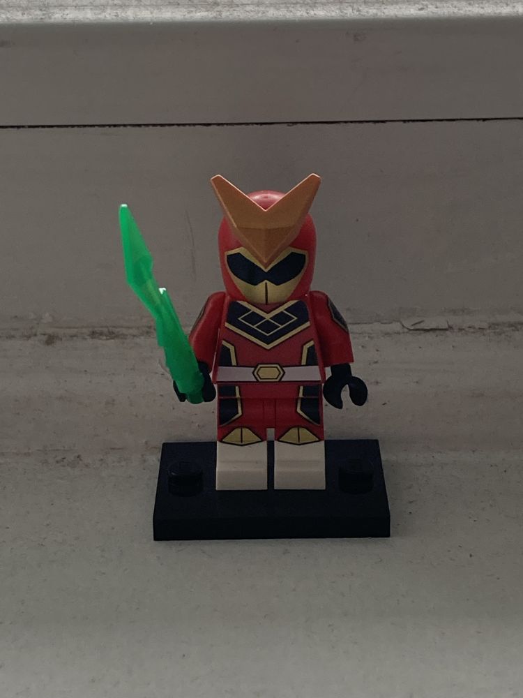 Minifigures Lego Series 20 Super Warrior