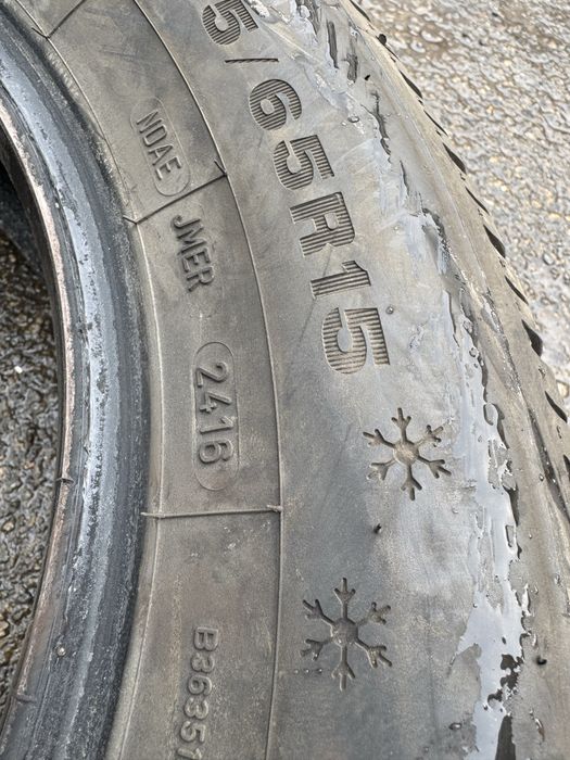 Резина r15 195/65 Dunlop зима