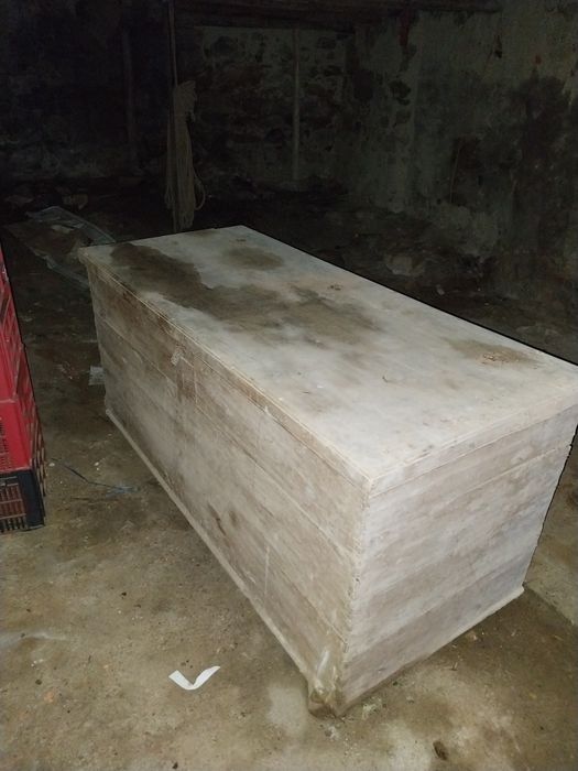 Bau / Caixa grande madeira