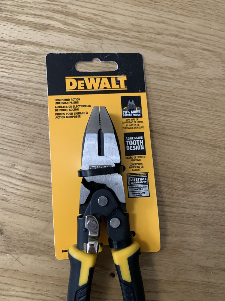 Пласкогубці Dewalt
