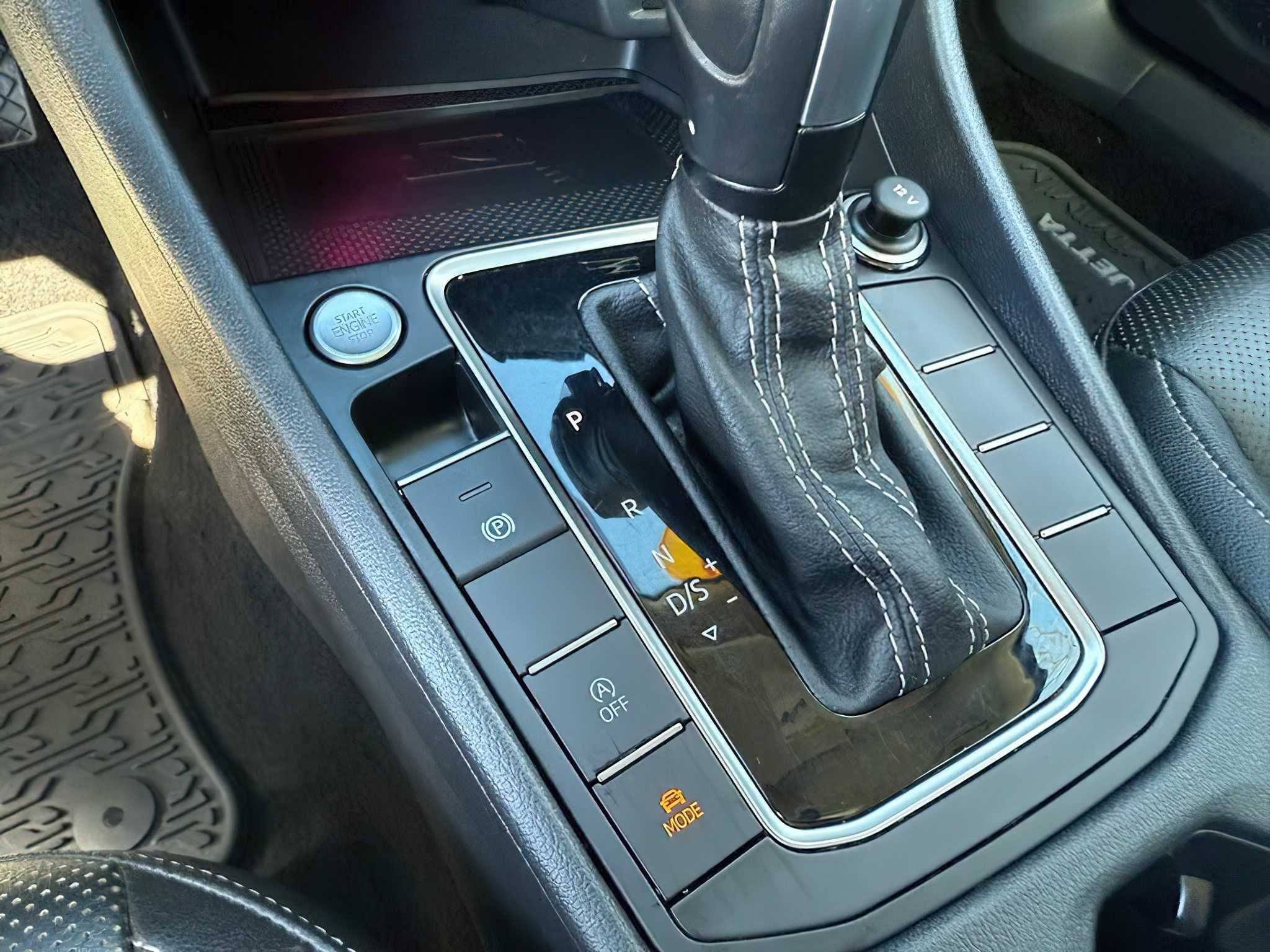 Volkswagen Jetta Sel  2021
