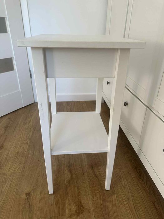 Stolik nocny Ikea Hemnes