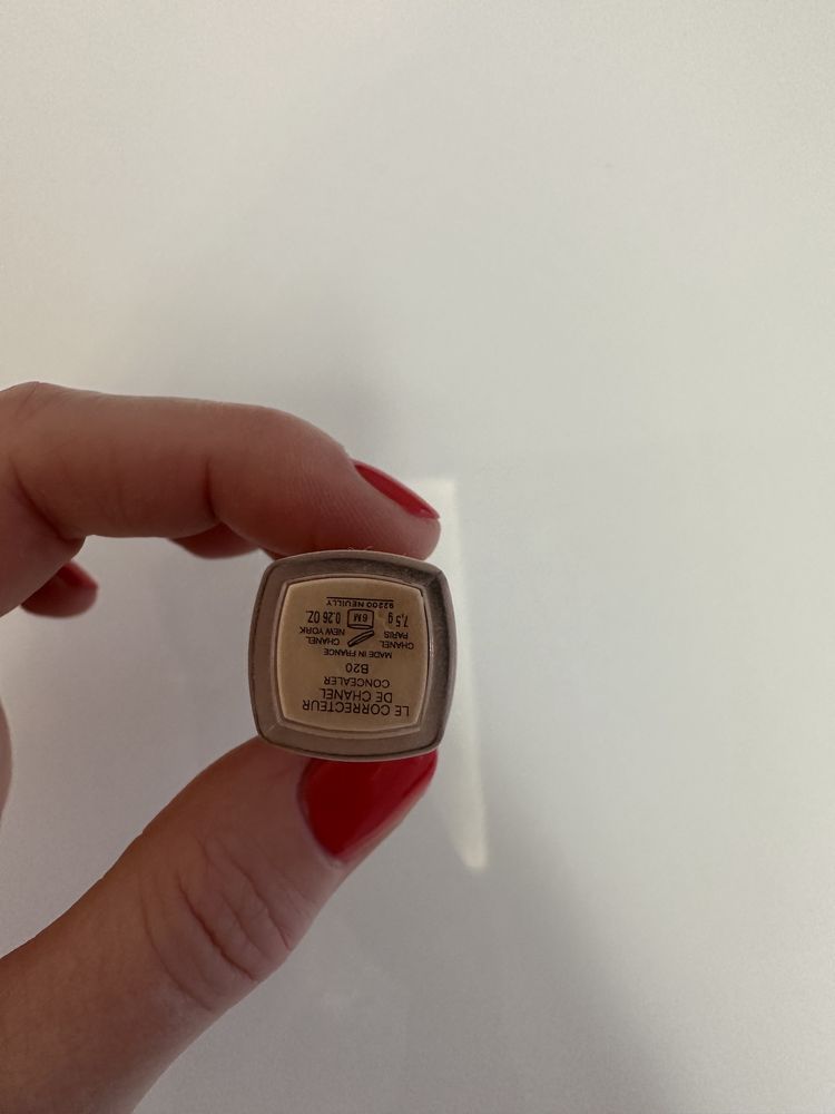 Chanel Le correcteur de chanel B20  Trwały korektor pod oczy