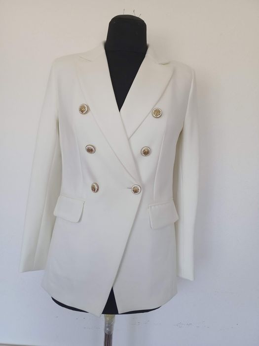 Пошив одягу. Ремонт одягу. Швачка