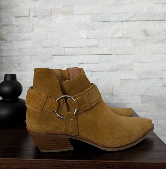 Botins camel como novos