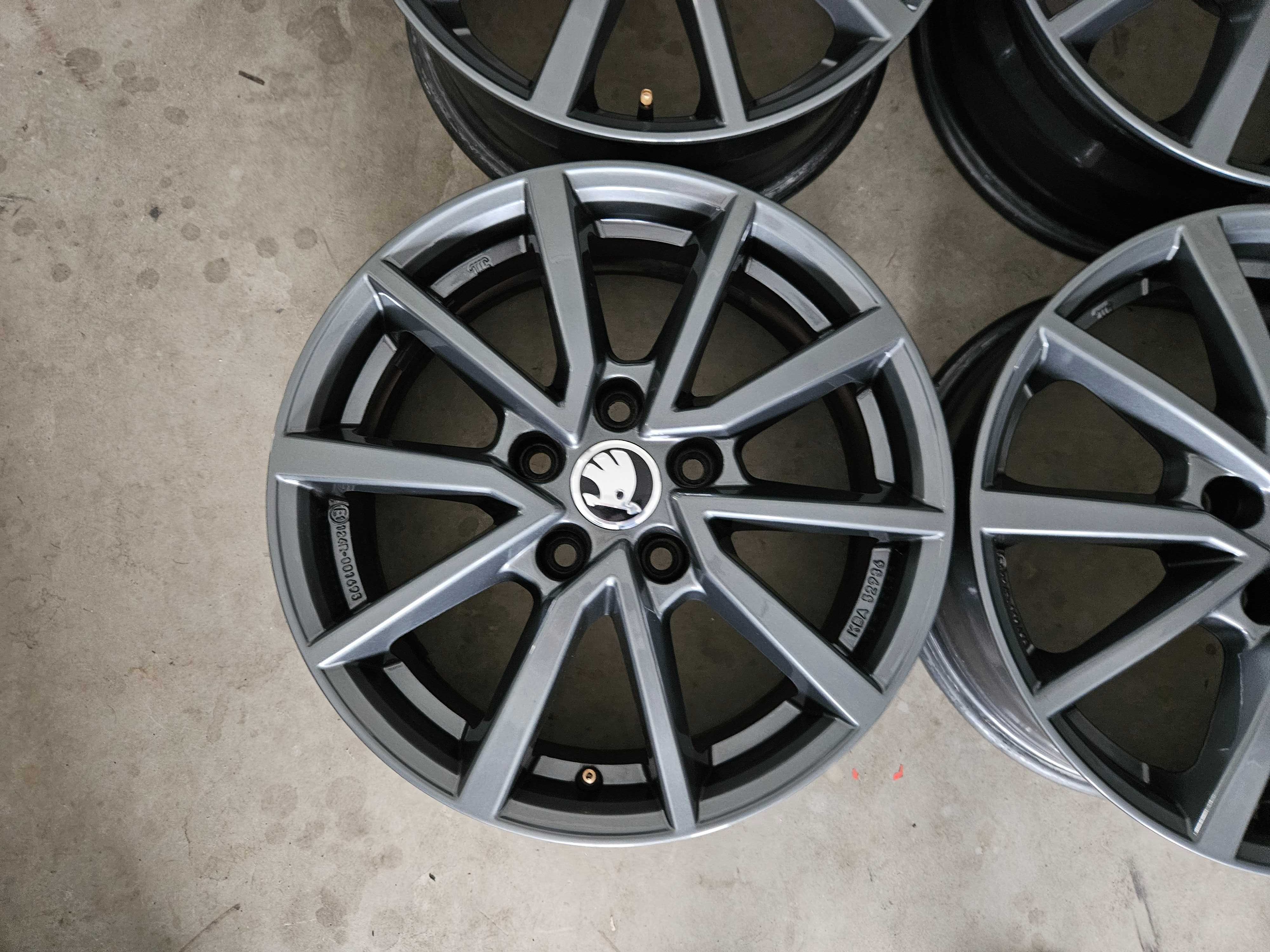 Alufelgi 16" Skoda Octavia II FL III IV VRS SuperB Karoq 5x112 Audi a3
