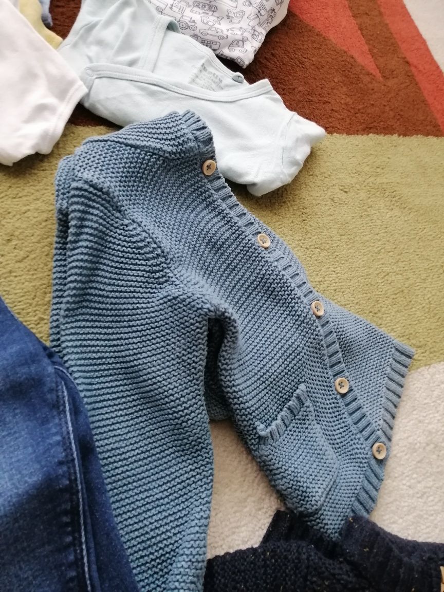 Vendo roupa bebé 18-24 a preço simbólico