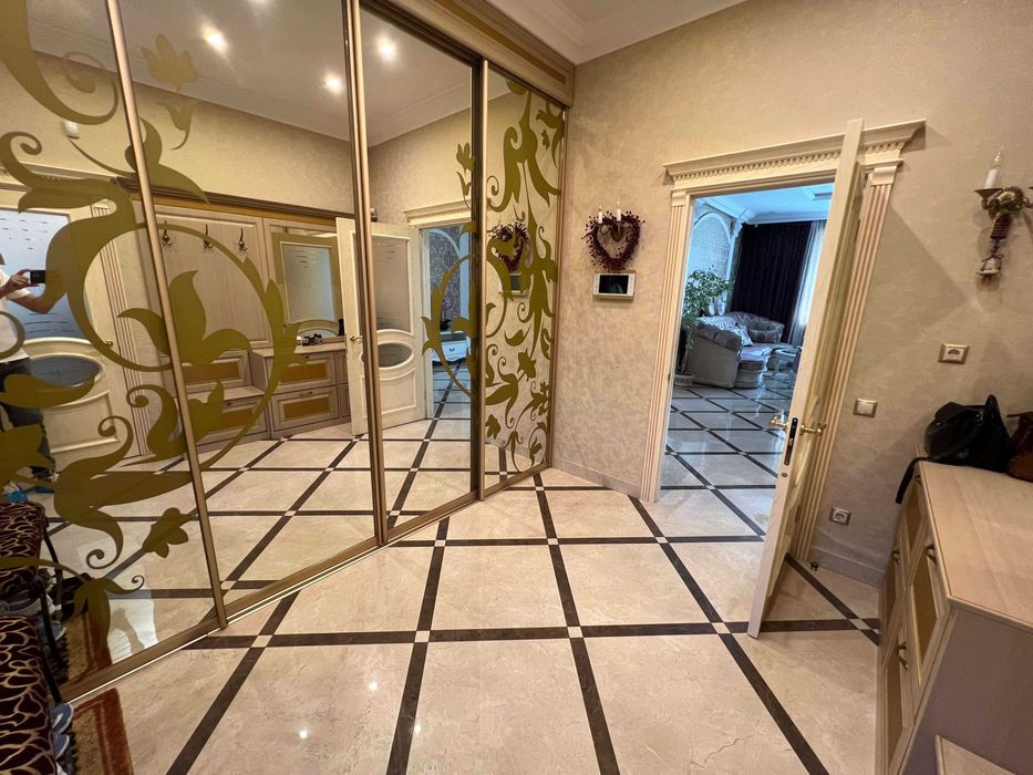 Продаж будинку в Міжріччі | Межречье, 1-а лінія до Десни.