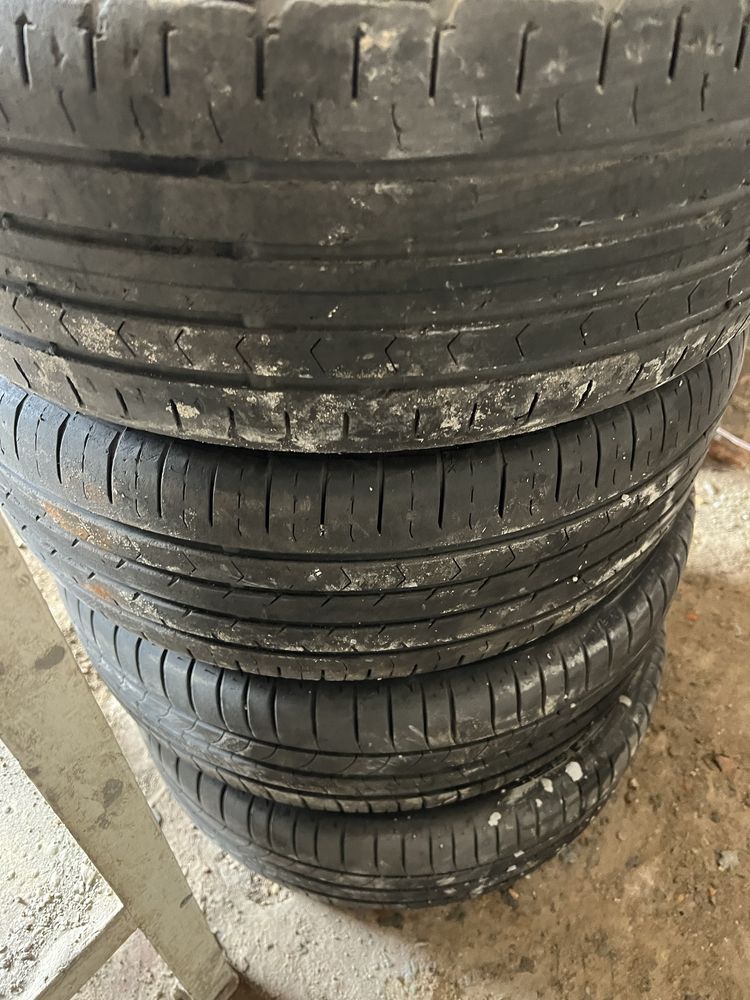 Продам комплект дисков шини 205/55 r16 или без срочно