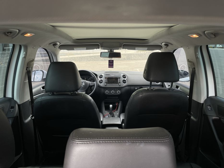 Продам Volkswagen  Tiguan 2.0 TSI 4 Motion