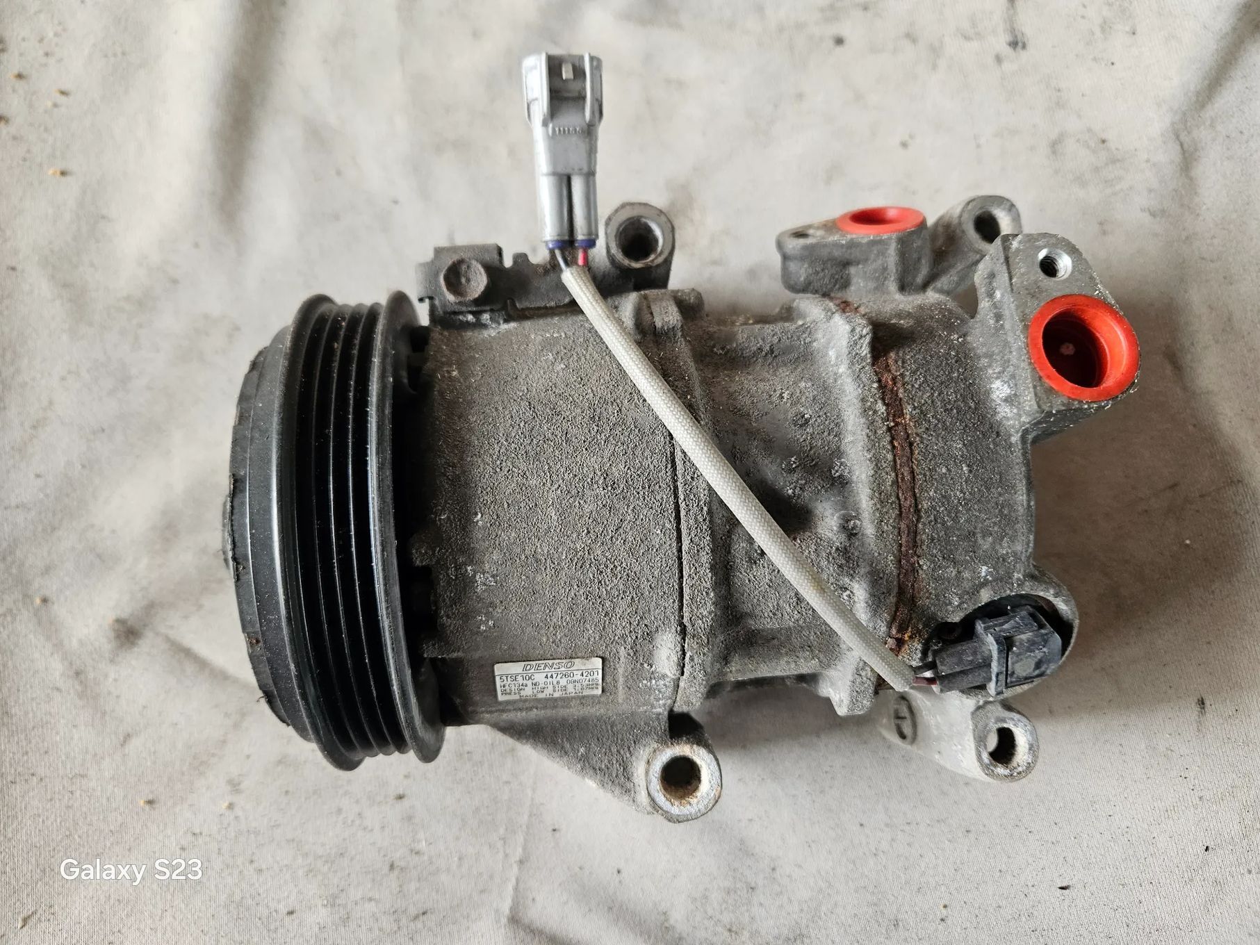 Sprężarka kompresor klimatyzacji Toyota Verso S 1,33 benzyna 447260-4201 5TSE10C Denso