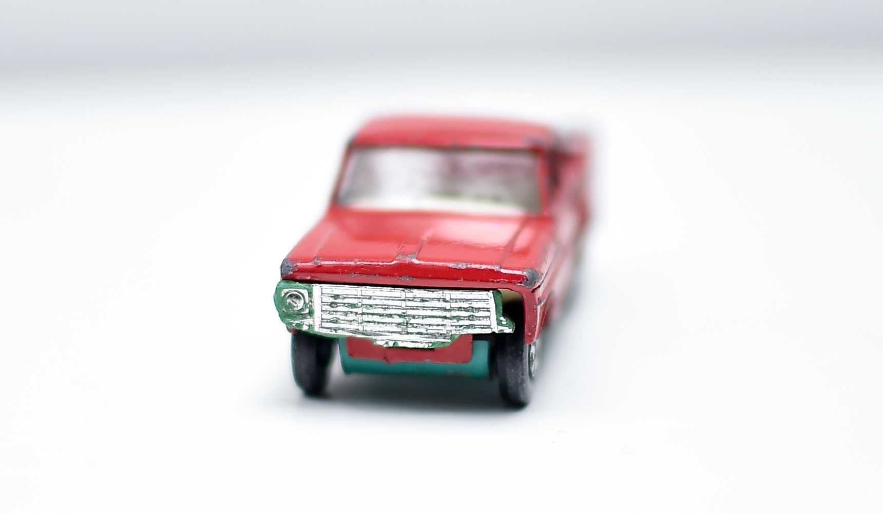 Samochodzik - MATCHBOX-No.6 FORD PICK UP