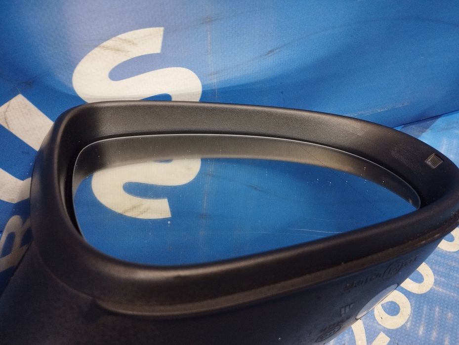 Зеркало праве Туарег ФЛ Дзеркало правое дверей Volkswagen Touareg FL