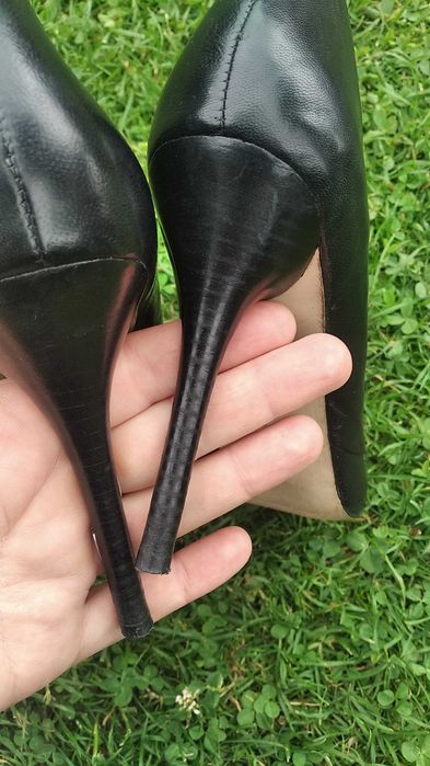 Czarne szpilki Aldo 40 skórzane