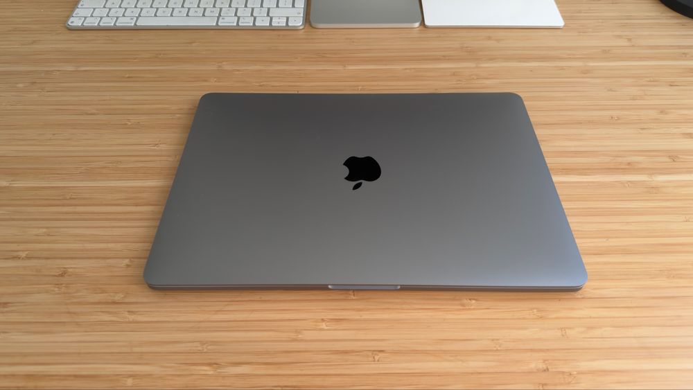 Apple Macbook Pro 13 i5 4 rdzenie 16GB RAM 256GB SSD IGŁA 31 cykli bat