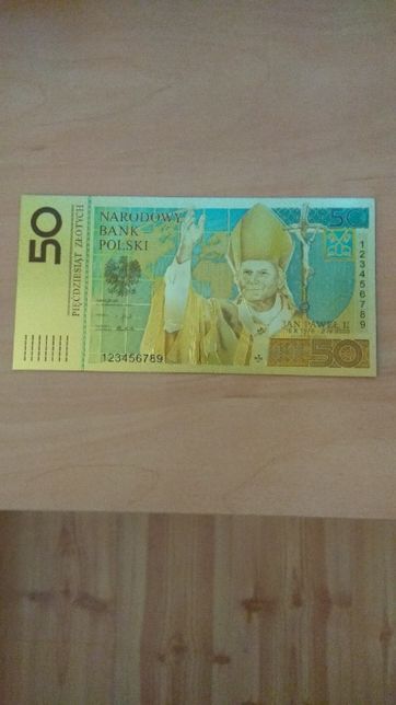 bardzo piękny banknot z papieżem pozłacany