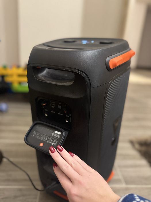 Колонка JBL PartyBox 110
