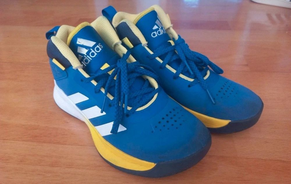 Ténis Adidas N.36,5