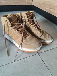 Buty zimowe firmy adidas, 44 i 2/3