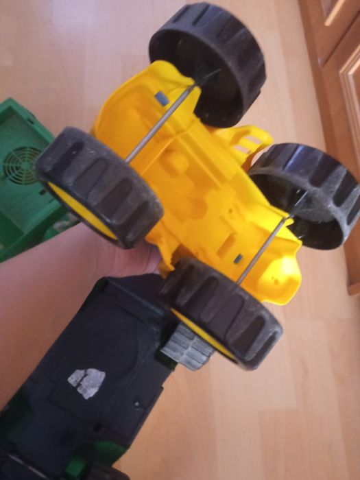 Машинки,дитячі іграшки,джип,трактор