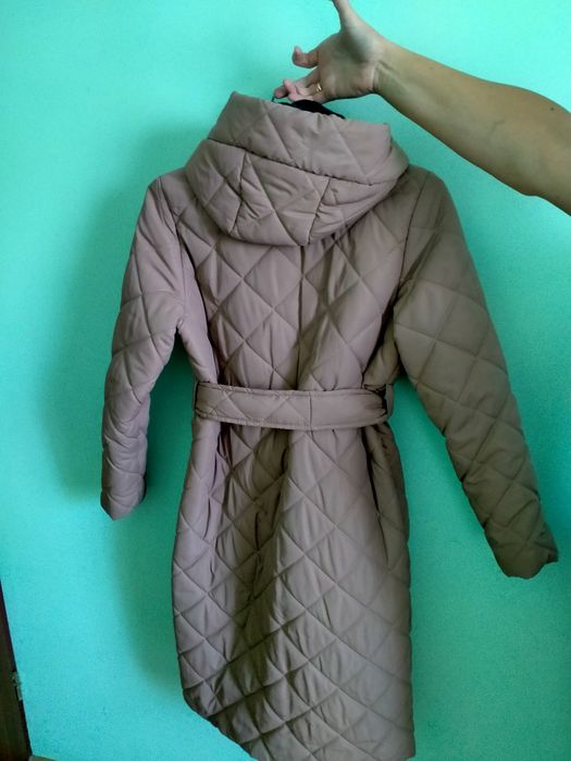 Плащ осінньо- зимовий.