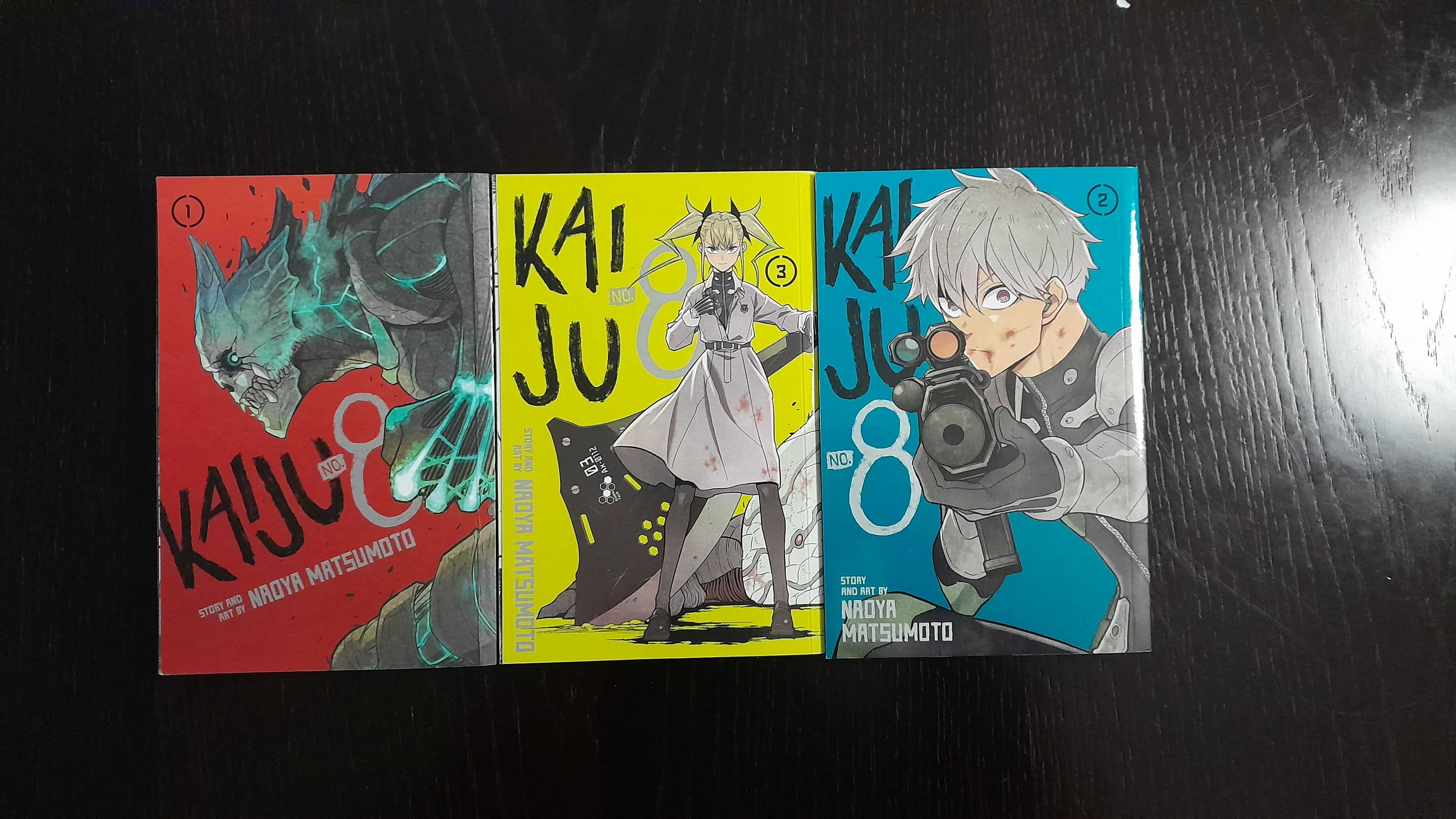 Mangá em inglês kaiju no8 (vol1-3)