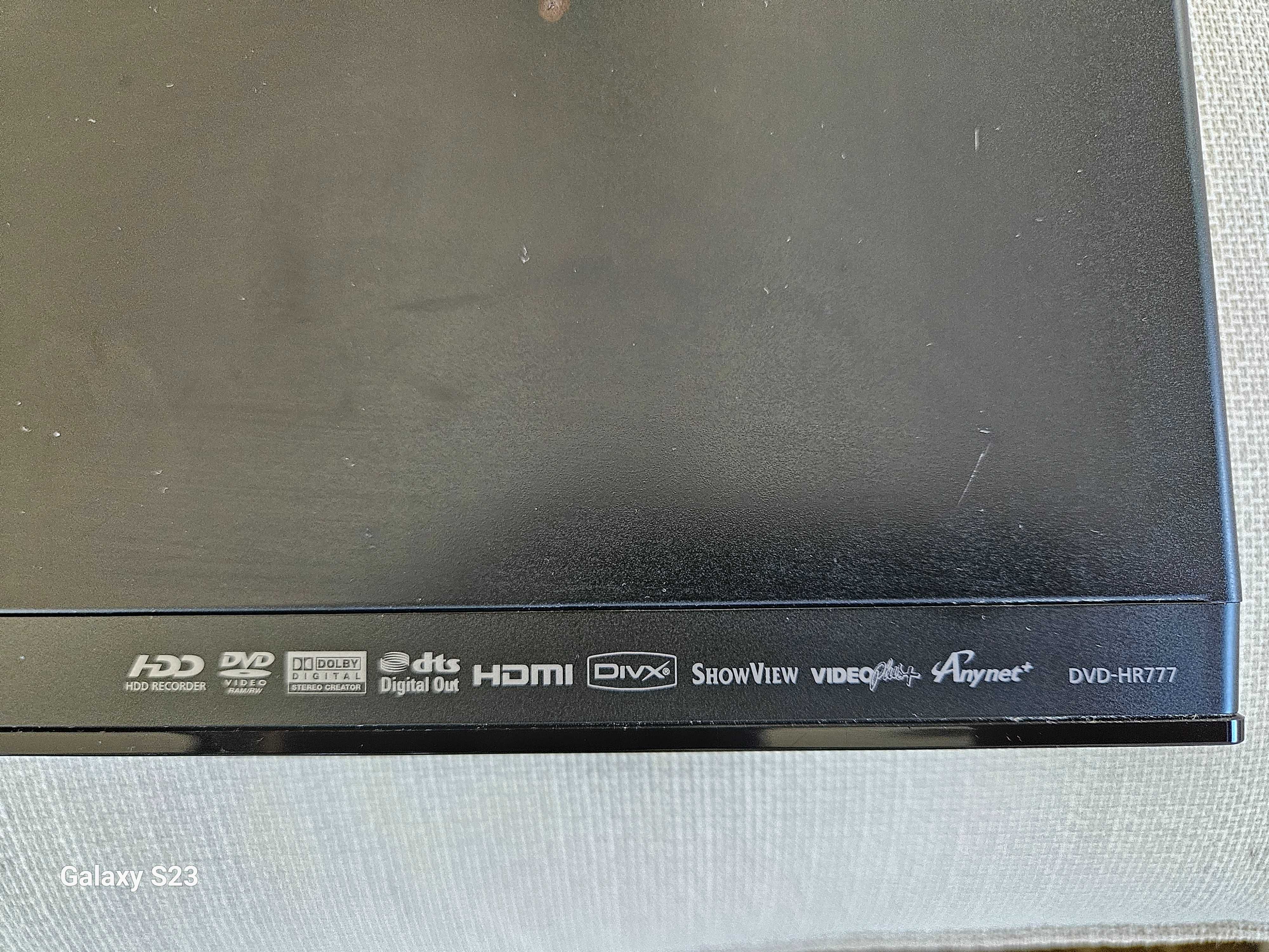 Gravador, leitor Samsung DVD-HR777.