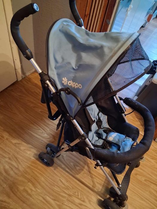 Wózek typu parasolka