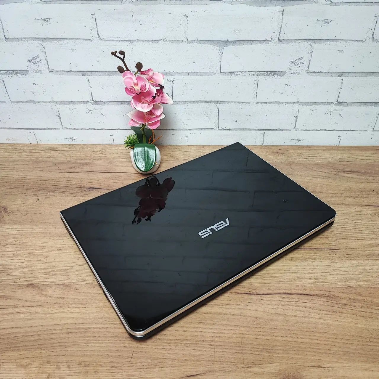 Продам ноутбук Asus N55S
Full HD