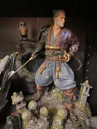 Geralt Ronin estatua resina