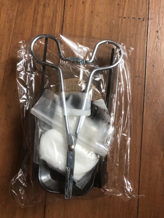 Інструмент для підтримки та корекції вух  собак