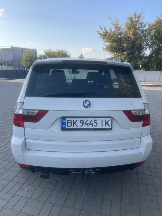 BMW X3 E83.