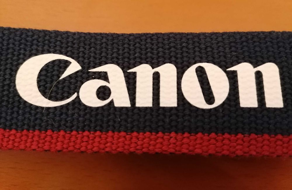 Máquina fotográfica analógica Canon EOS 300V (usada)