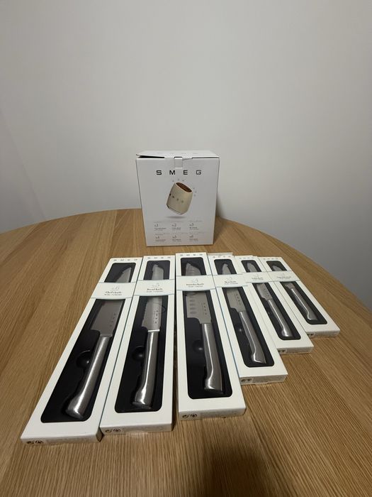 Bloco com 6 facas SMEG novo/embalado