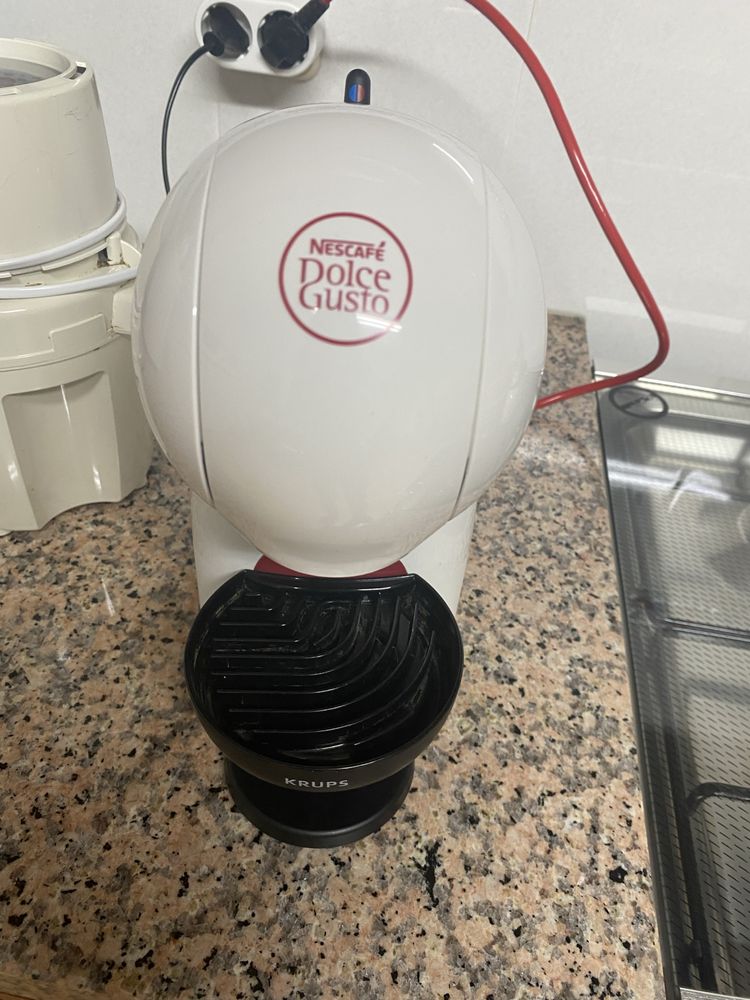 Maquina cafe Dolce Gusto