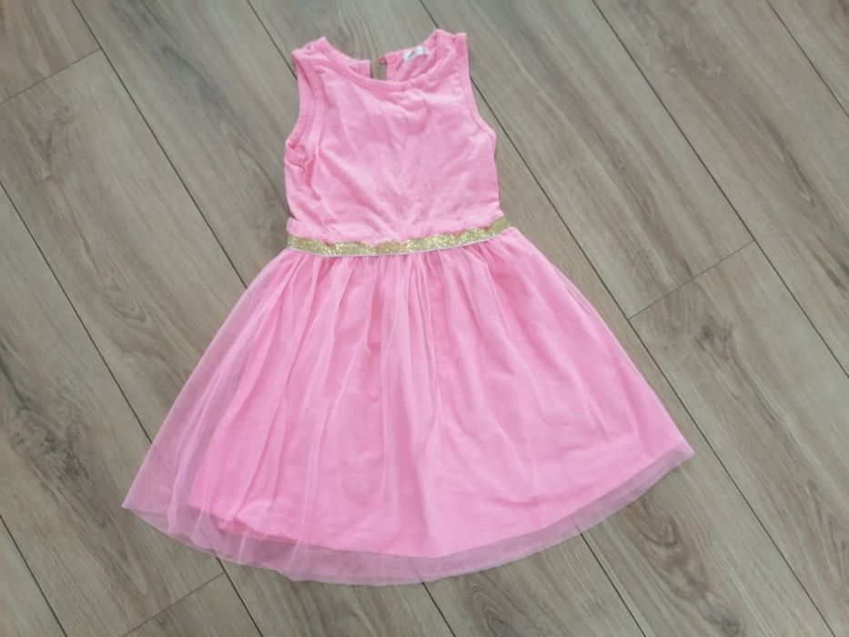 Ubrania dla dziewczynki