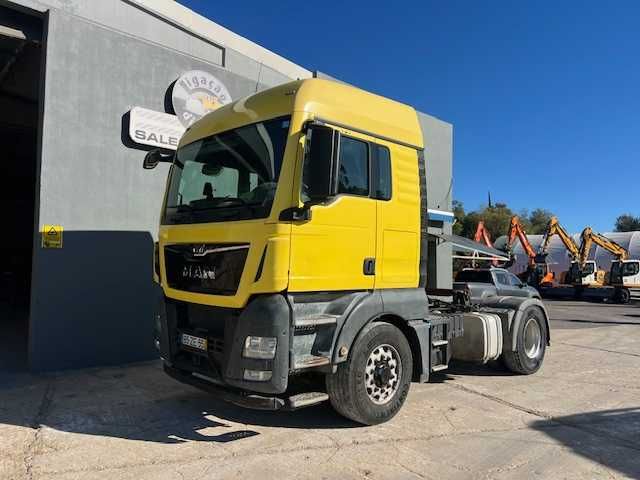 camiao MAN 18-440 tgx