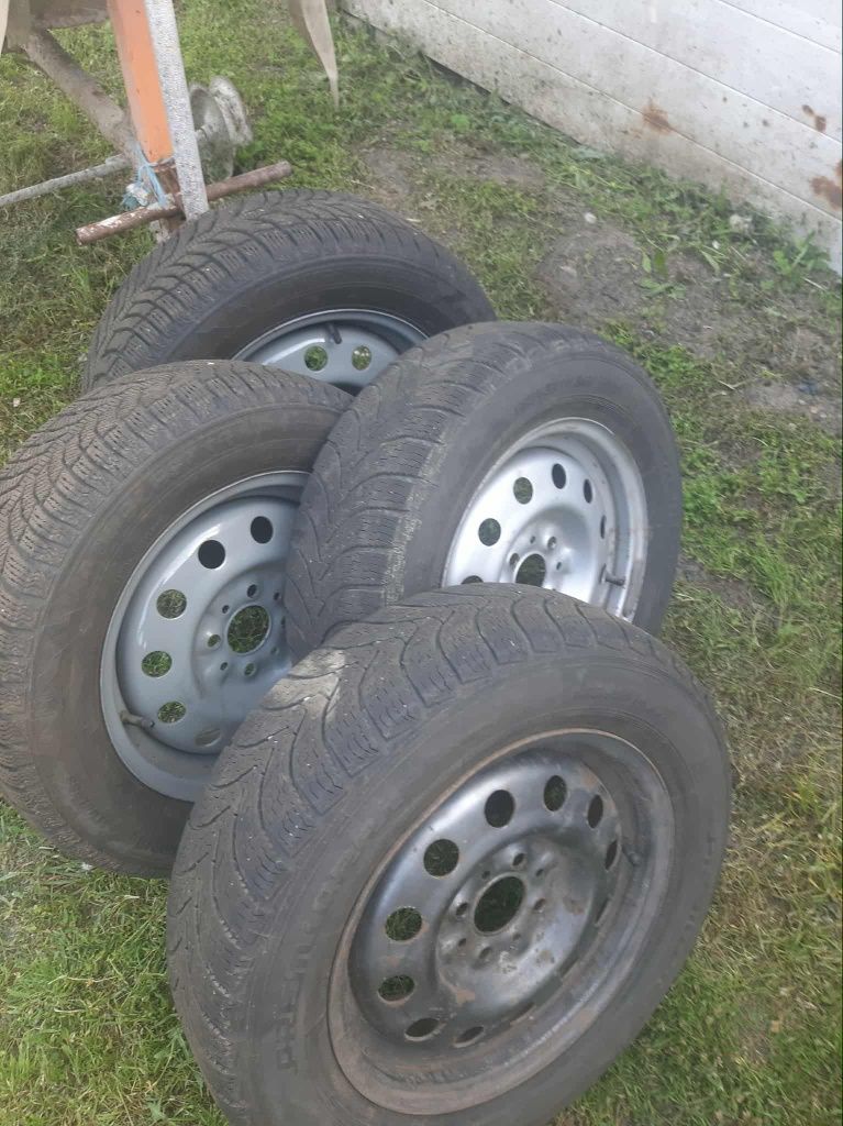Продам резину с дисками R 14 приору