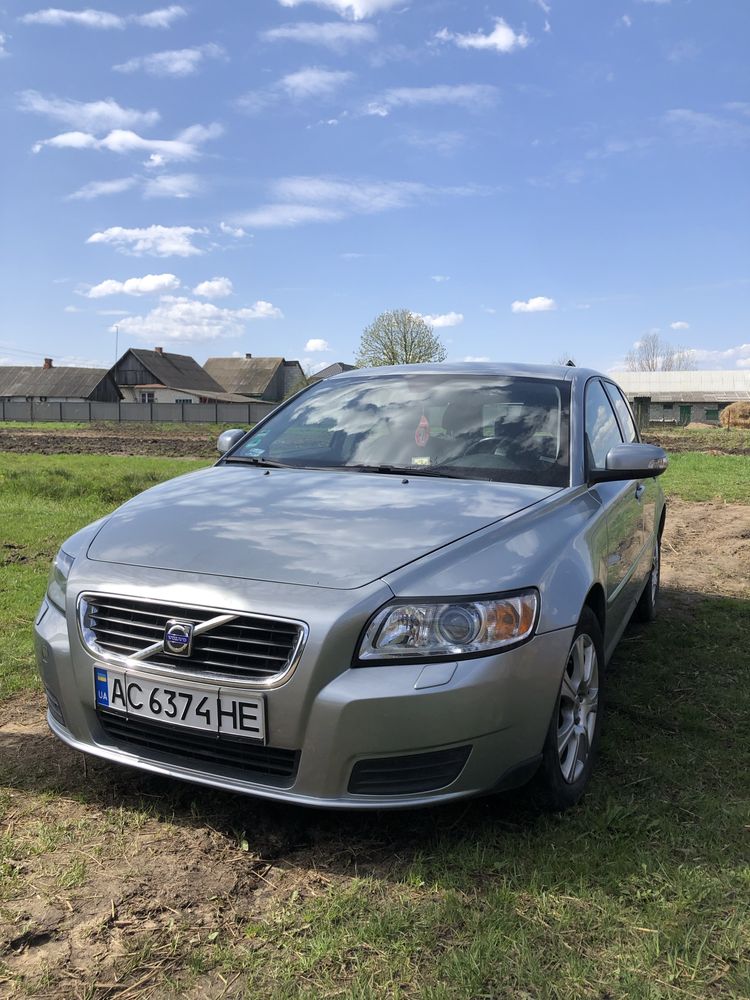 Volvo v50   1.6 дизель