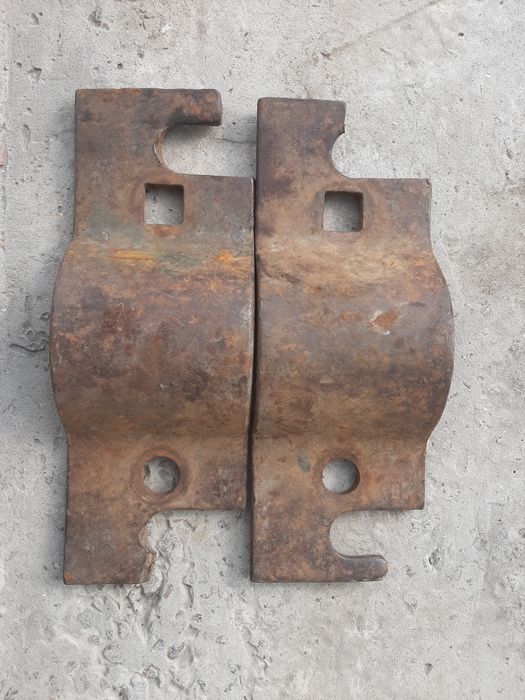 Платформа, мачта бурової УРБ-2,5, вертлюг, насосы, квадрати,елеватори,