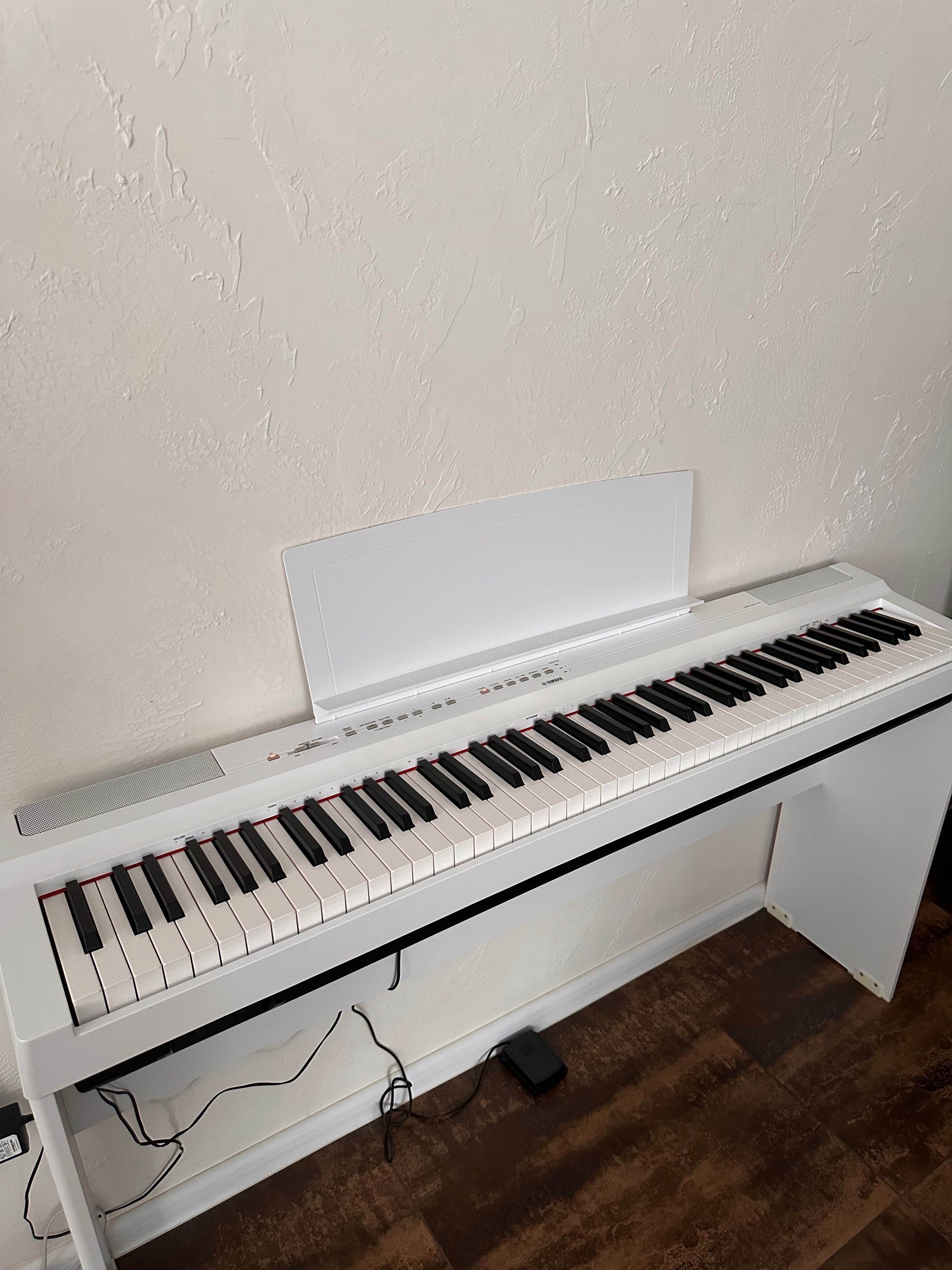 Цифрове піаніно YAMAHA P-125 WH