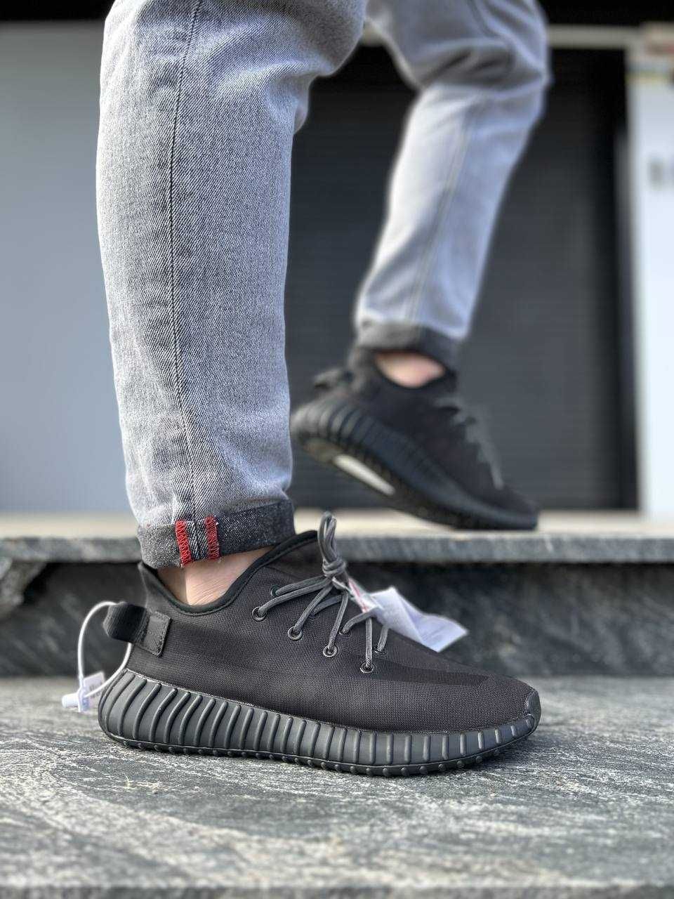 Кроссовки Adidas Yeezy Boost 350 V2 Mono Black