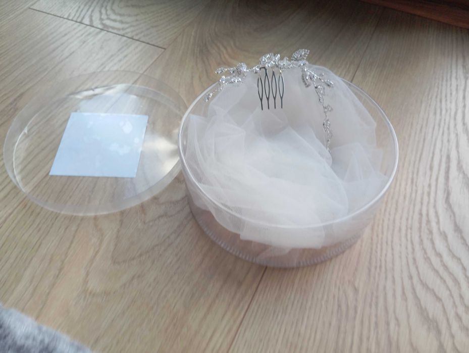 Srebrna ozdoba do włosów z kryształkami cykorie ślub wesele bal