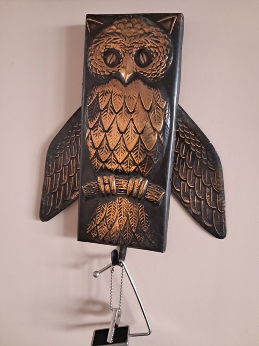 Вішак настінний у вигляді сови
